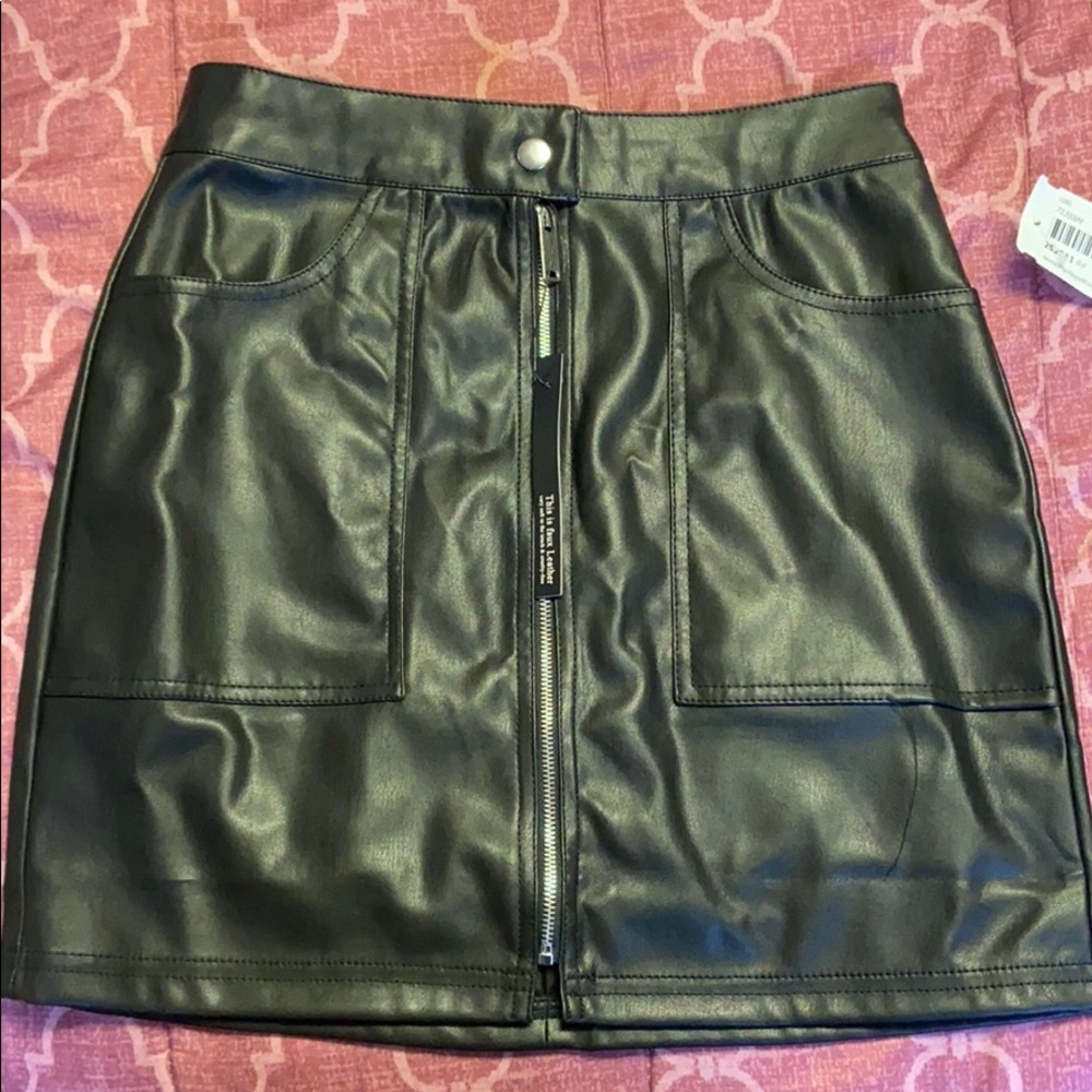 Leather skirt